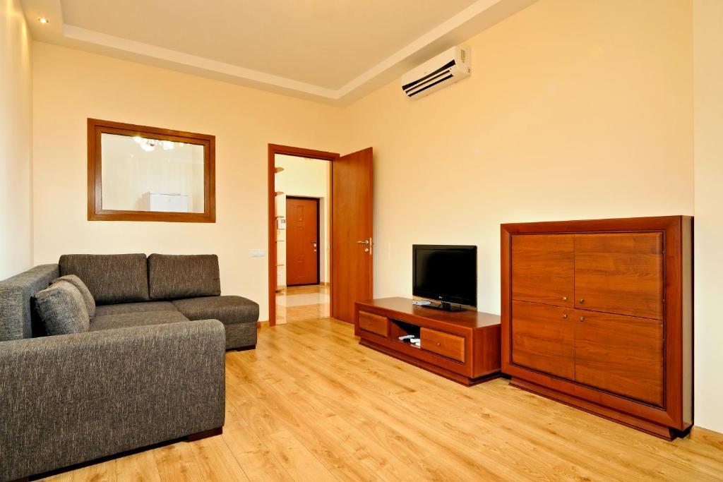 Hotel Lukyanovsky 3*
